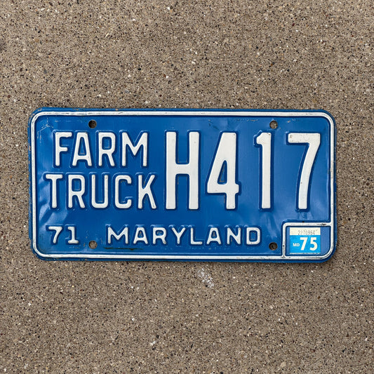 Photo of a 1971 1975 Maryland FARM TRUCK License Plate Auto Tag Garage Decor Vintage H 417