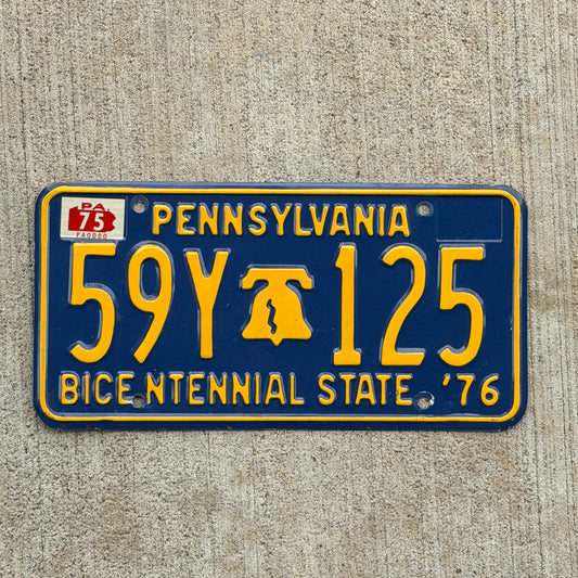 Photo of a 1971 1975 Pennsylvania License Plate Auto Tag Garage Decor Vintage Bicentennial Liberty Bell 59Y 125 with original patina