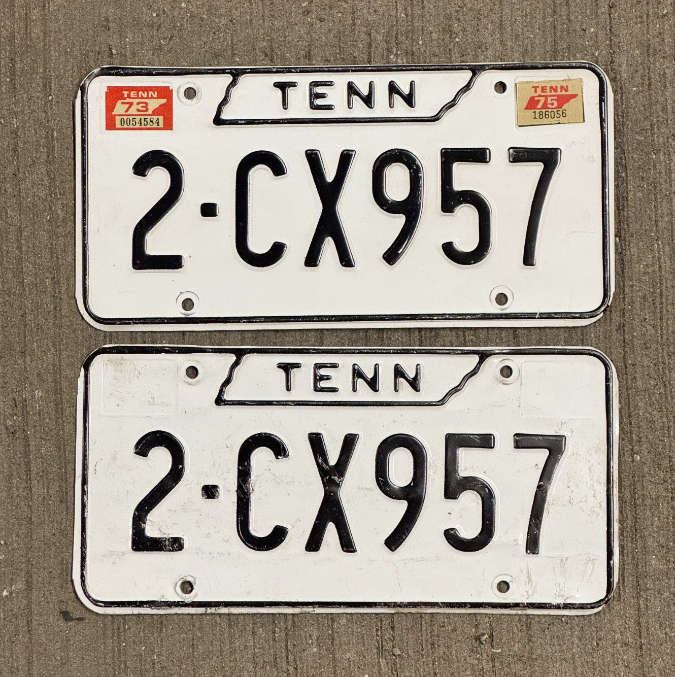 Photo of a 1971 1975 Tennessee License Plate Pair Auto Tag Garage Decor Vintage 2 CX957 with original patina