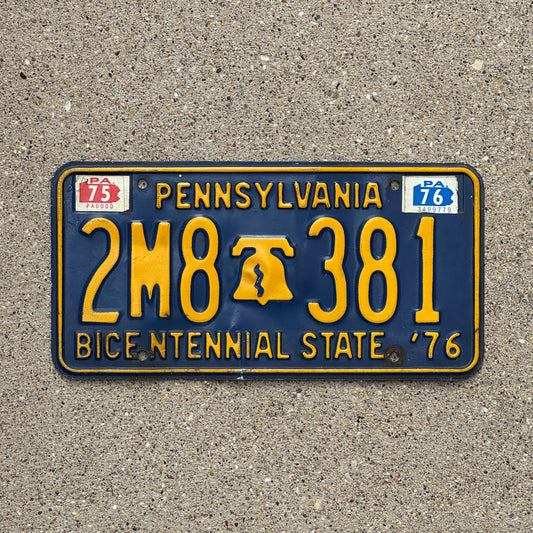 Photo of a 1971 1976 Pennsylvania License Plate Auto Tag Garage Decor Vintage Bicentennial Liberty Bell 2M8 381 with original patina