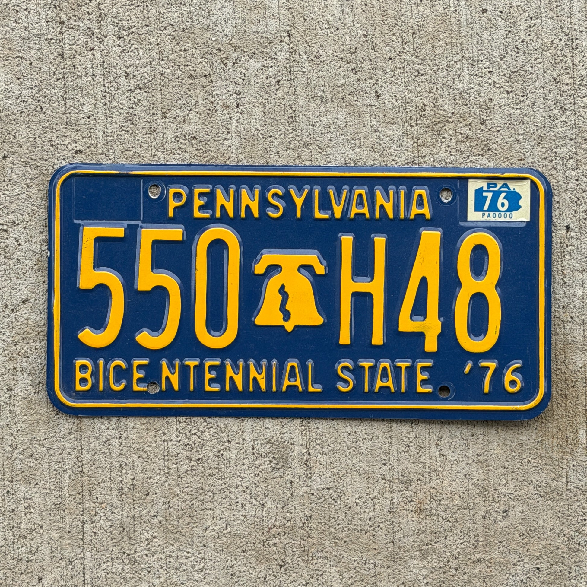 Photo of a 1971 1976 Pennsylvania License Plate Auto Tag Garage Decor Vintage Bicentennial Liberty Bell 550 H48 with original patina