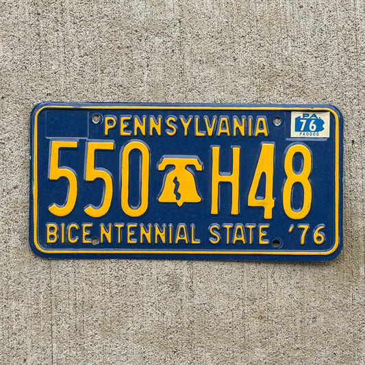 Photo of a 1971 1976 Pennsylvania License Plate Auto Tag Garage Decor Vintage Bicentennial Liberty Bell 550 H48 with original patina