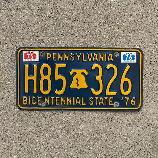 Photo of a 1971 1976 Pennsylvania License Plate Auto Tag Garage Decor Vintage Bicentennial Liberty Bell H85 326 with original patina