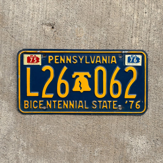 Photo of a 1971 1976 Pennsylvania License Plate Auto Tag Garage Decor Vintage Bicentennial Liberty Bell L26 062 with original patina