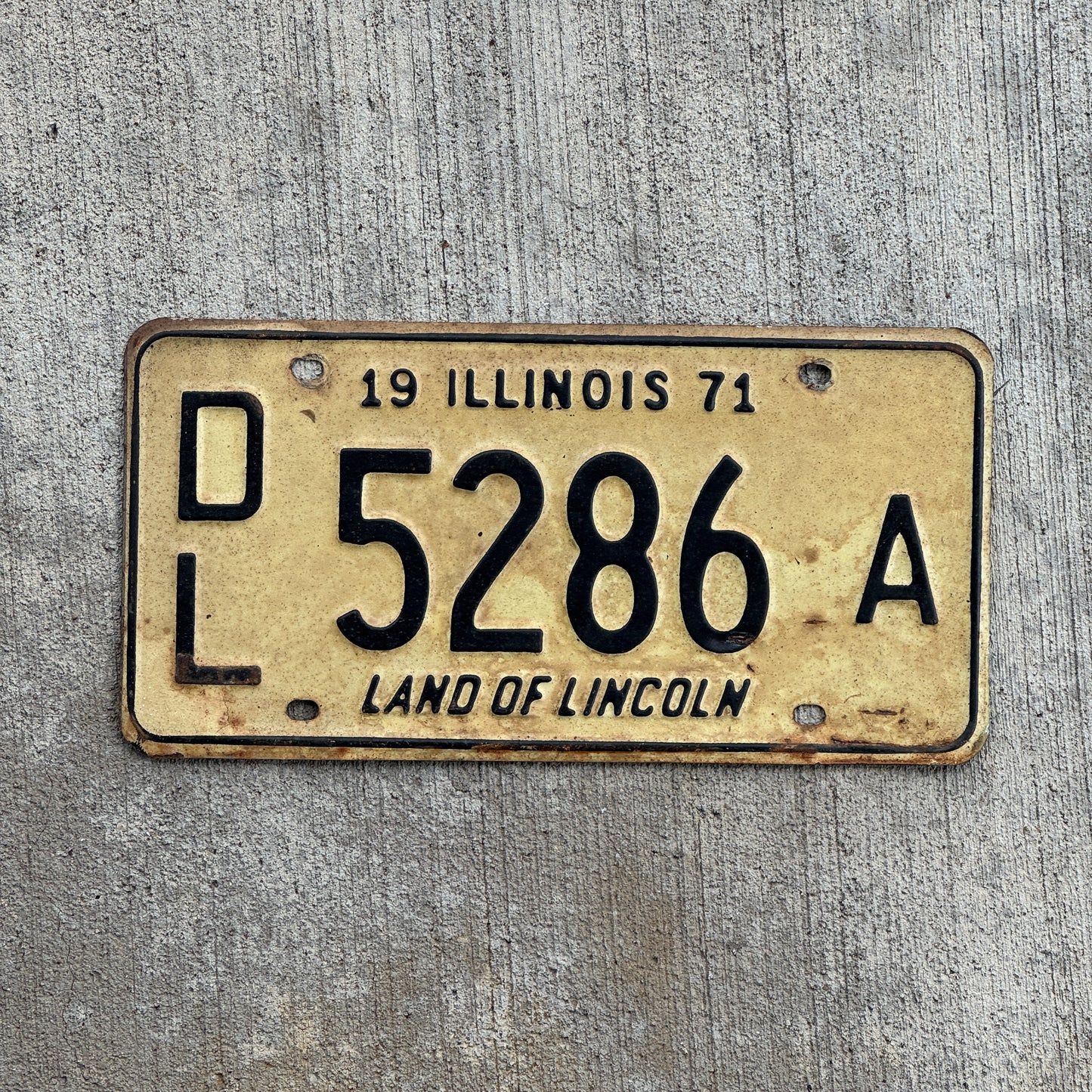Photo of a 1971 Illinois Dealer License Plate Auto Tag 1 Vintage Garage 5286 A with original patina