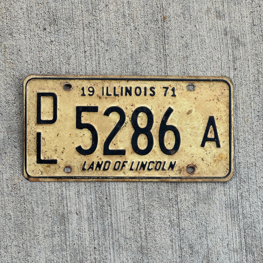 Photo of a 1971 Illinois Dealer License Plate Auto Tag 2 Vintage Garage 5286 A with original patina