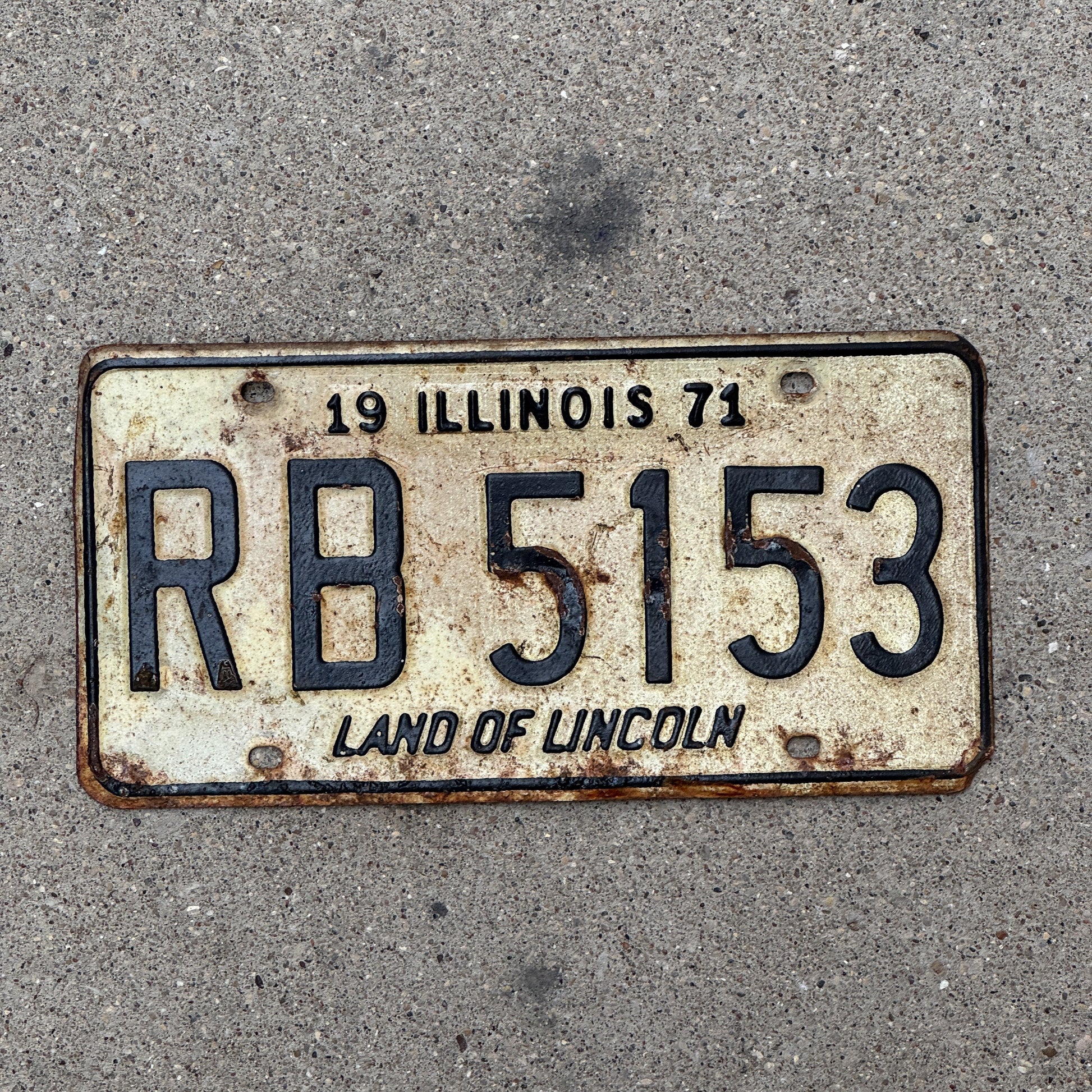 Photo of a 1971 Illinois License Plate Auto Tag 1 Vintage Garage RB 5153 with original patina