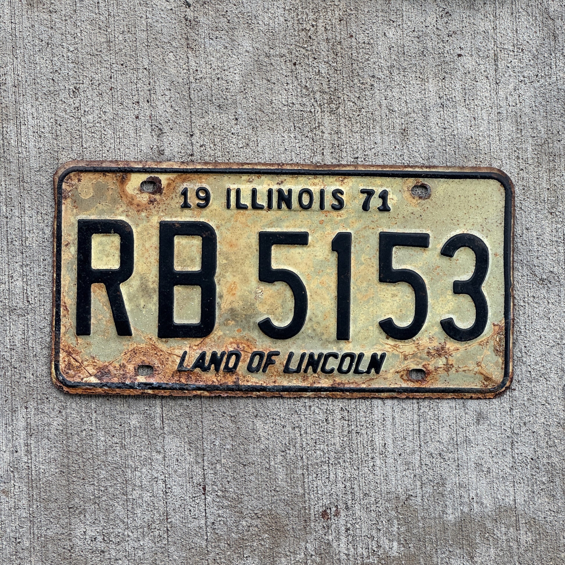 Photo of a 1971 Illinois License Plate Auto Tag 2 Vintage Garage RB 5153 with original patina
