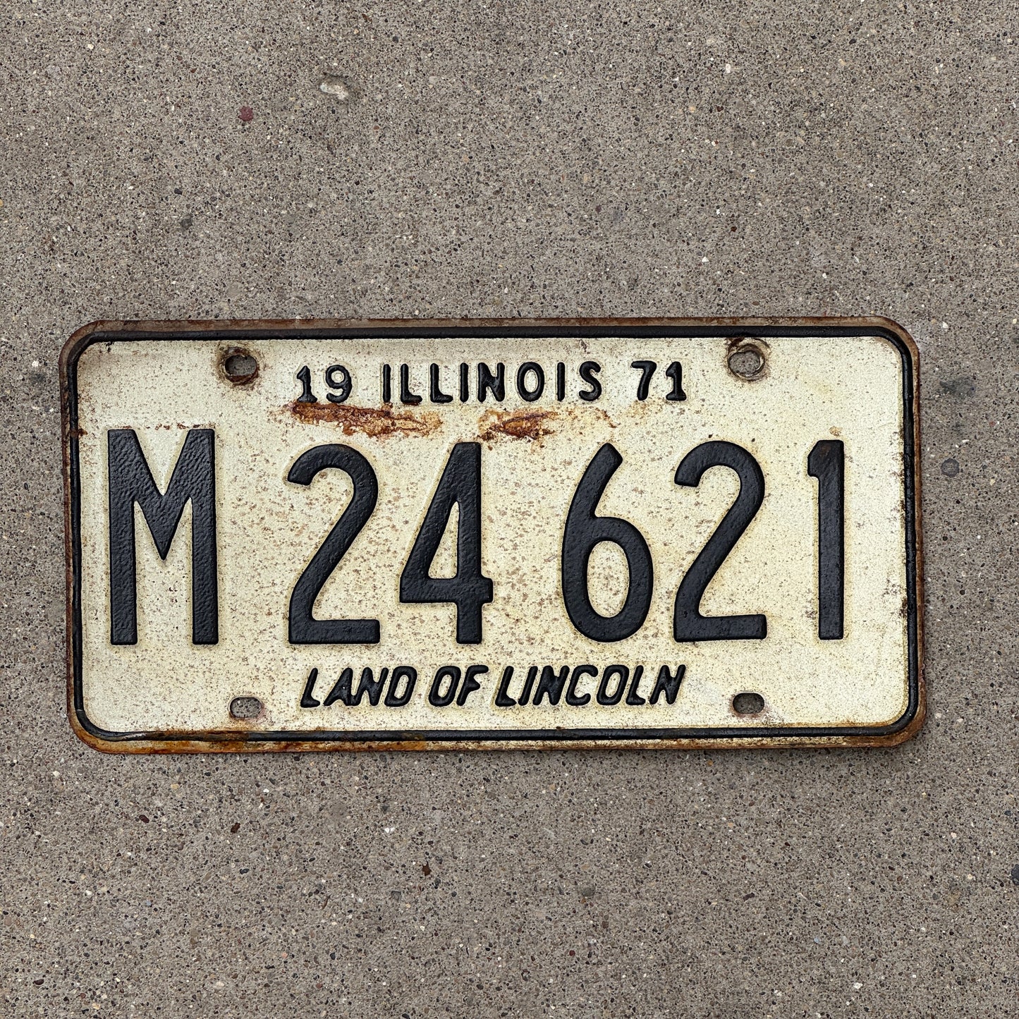 Photo of a 1971 Illinois Municipal License Plate Auto Tag 1 Vintage Garage M 24 621 with original patina