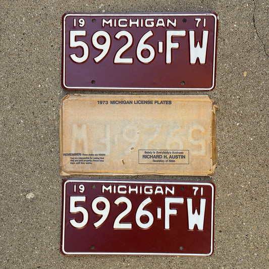 Photo of a 1971 Michigan Truck License Plate Pair Auto Tag Garage Decor Vintage NOS with envelope (non-matching) 5926 FW
