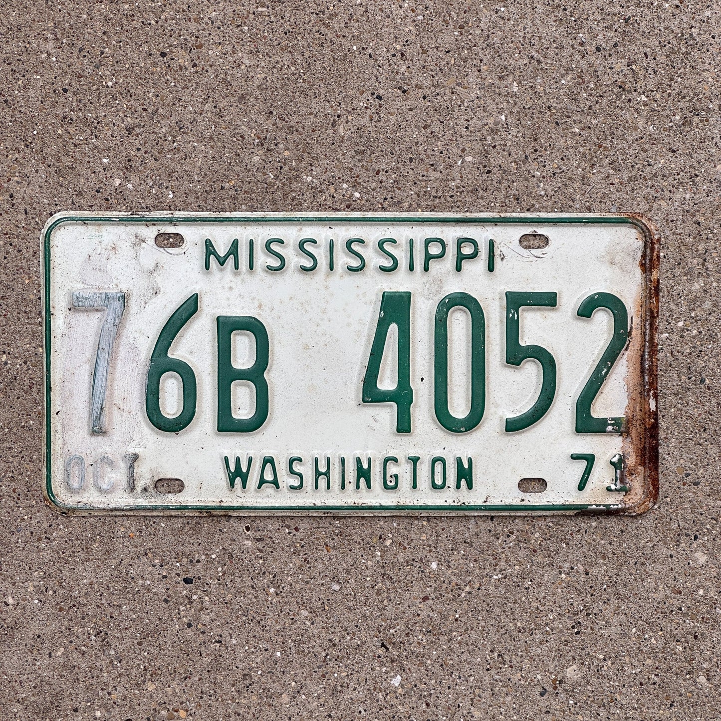 Photo of a 1971 Mississippi License Plate Auto Tag Garage Decor Vintage 76B 4052