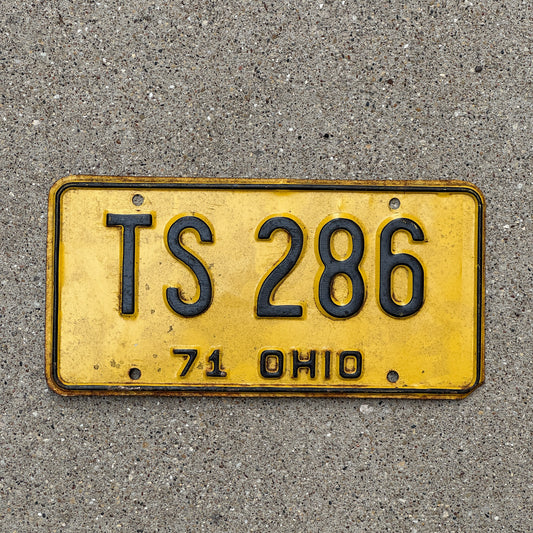 Photo of a 1971 Ohio License Plate Auto Tag 1 Vintage Garage TS 286 with original patina