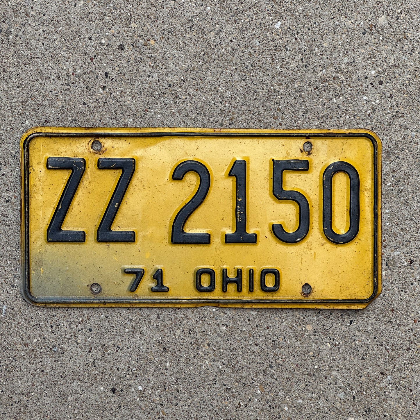 Photo of a 1971 Ohio License Plate Auto Tag Garage Decor Vintage ZZ 2150 with original patina