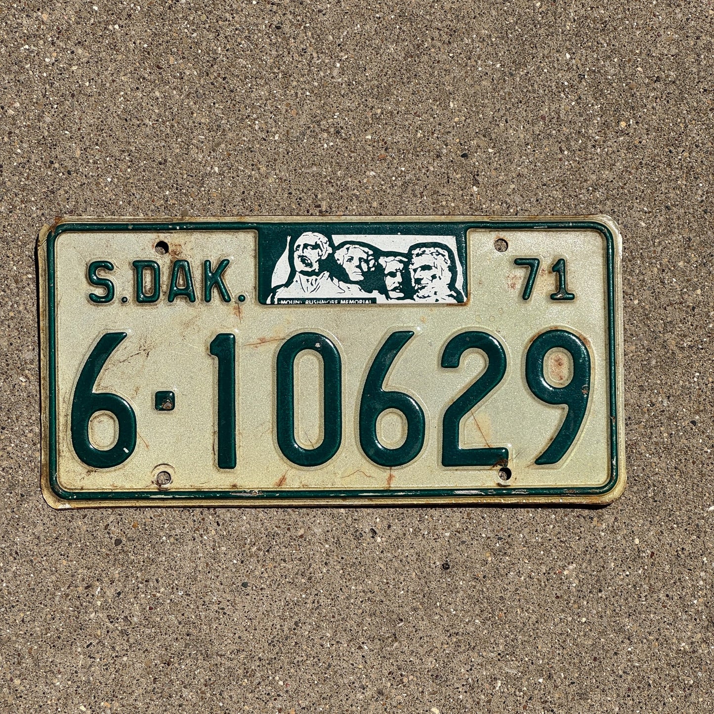 Photo of a 1971 South Dakota License Plate Auto Tag Garage Decor Vintage Brookings 6 10629