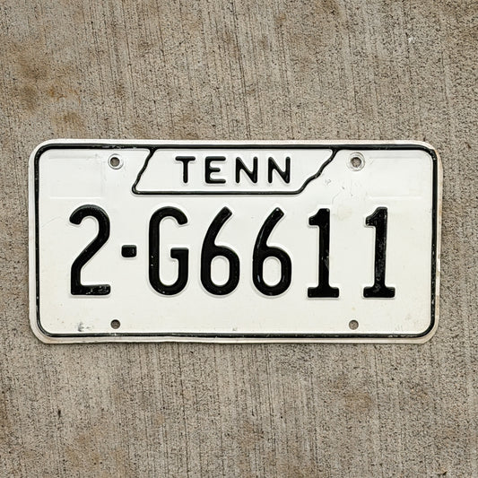 Photo of a 1971 Tennessee License Plate Auto Tag Garage Decor Vintage 2 G6611 with original patina