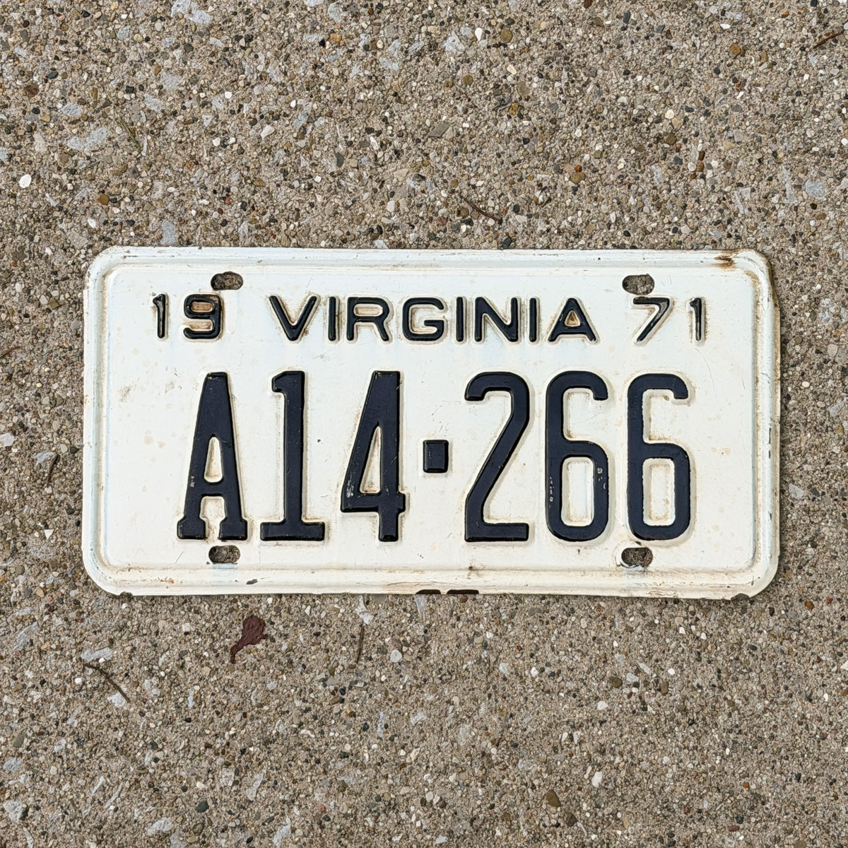 Photo of a 1971 Virginia License Plate Auto Tag 1 Vintage A 14 266 with original patina
