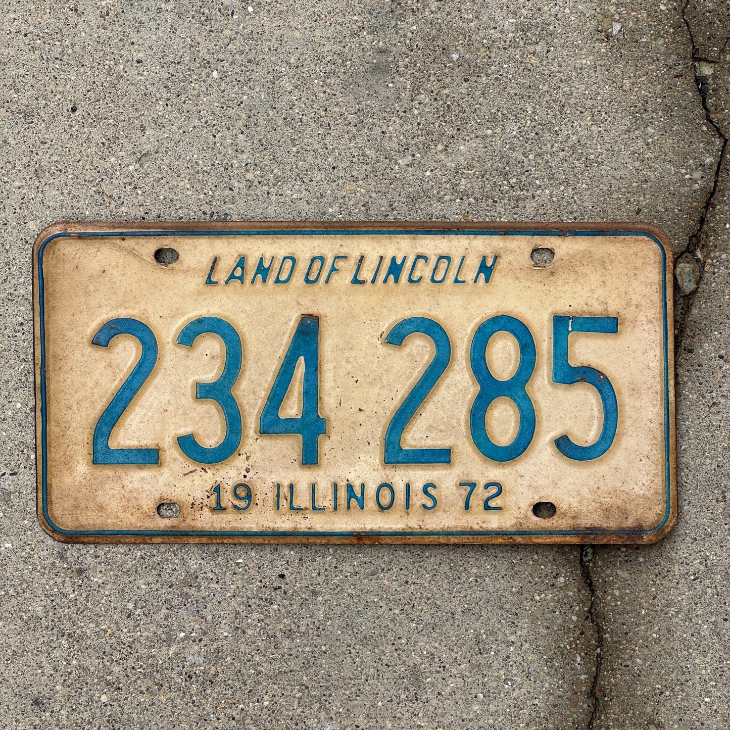 Photo of a 1972 Illinois License Plate Auto Tag 1 Vintage Garage 234 285 with original patina