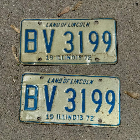 Photo of a 1972 Illinois License Plate Pair Auto Tag Garage Decor Vintage BV 3199