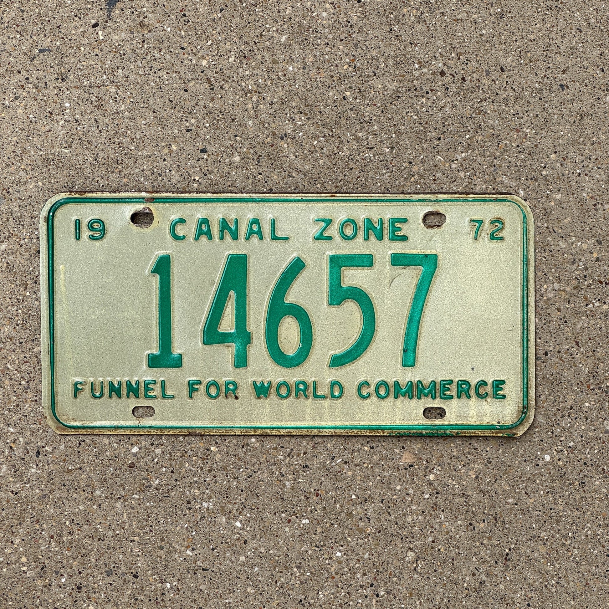 Photo of a 1972 Panama License Plate Auto Tag Garage Decor Vintage 14657