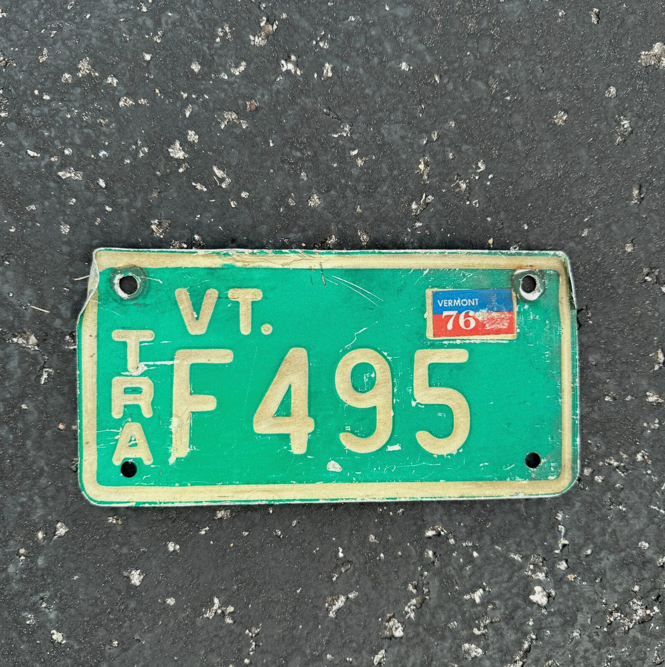 Photo of a 1972 Vermont Trailer License Plate Auto Tag Garage Decor Vintage Small F 495