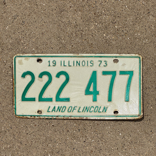 Photo of a 1973 Illinois License Plate Auto Tag Garage Decor Vintage Repeat Repeating 222 477