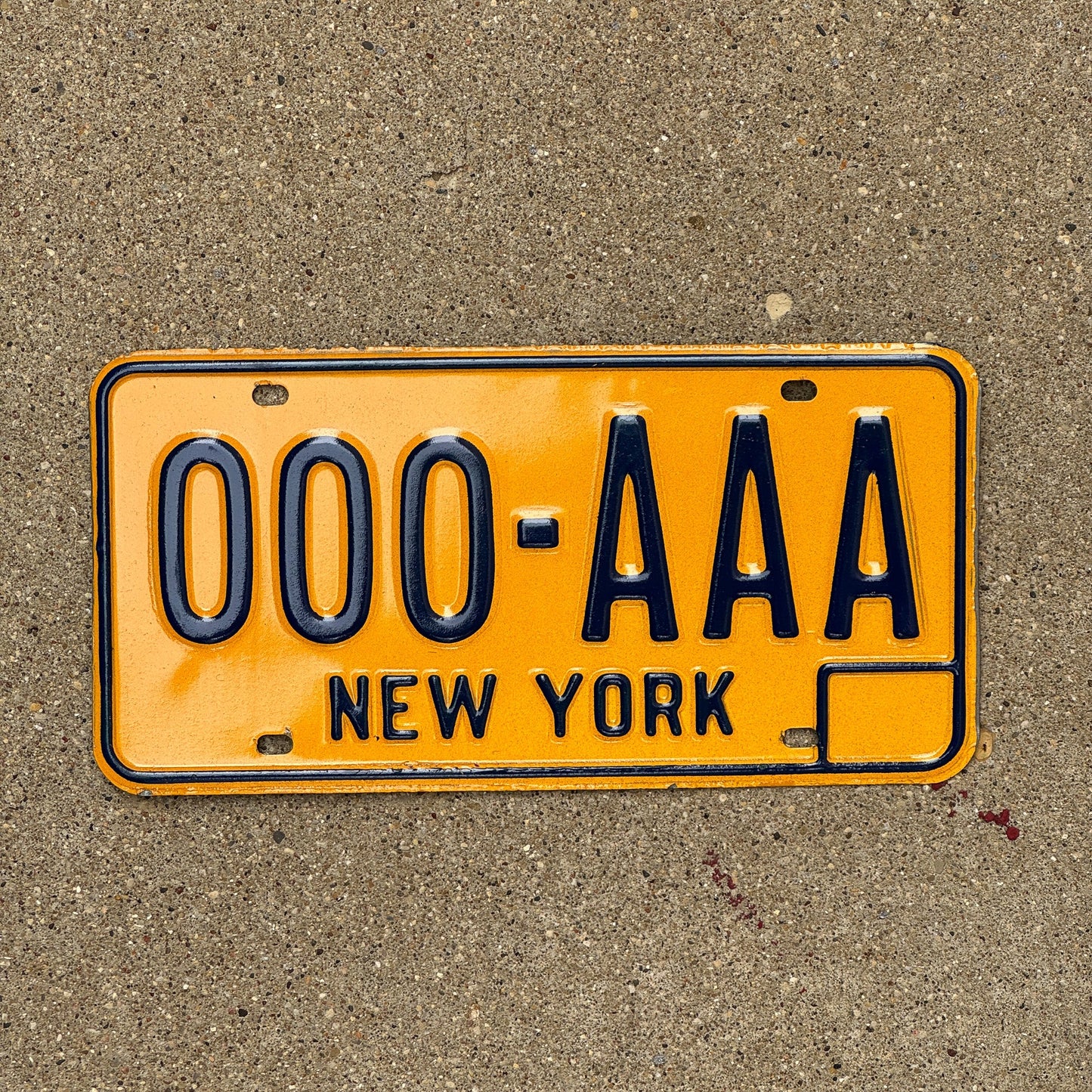 Photo of a 1973 New York SAMPLE License Plate Auto Tag Garage Decor Vintage 000 AAA