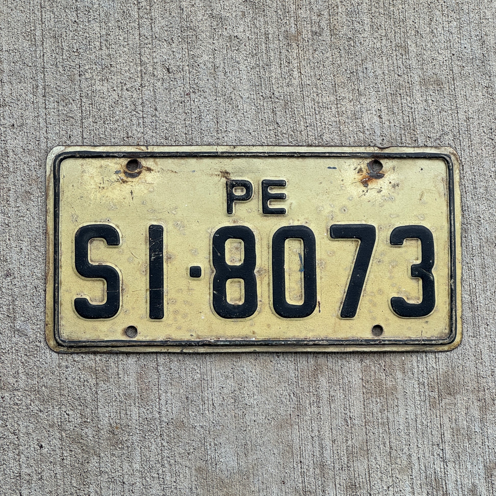 Photo of a 1974 Peru Station Wagon License Plate Auto Tag Garage Decor Vintage Lima S1 8073 with original patina