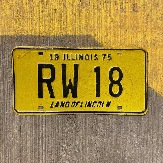 Photo of a 1975 Illinois License Plate Auto Tag Garage Decor Vintage RW 18 with original patina