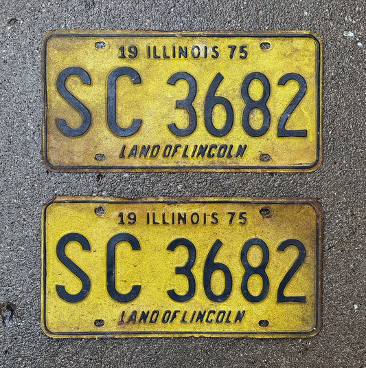 Photo of a 1975 Illinois License Plate Pair Auto Tag Garage Decor Vintage SC 3682