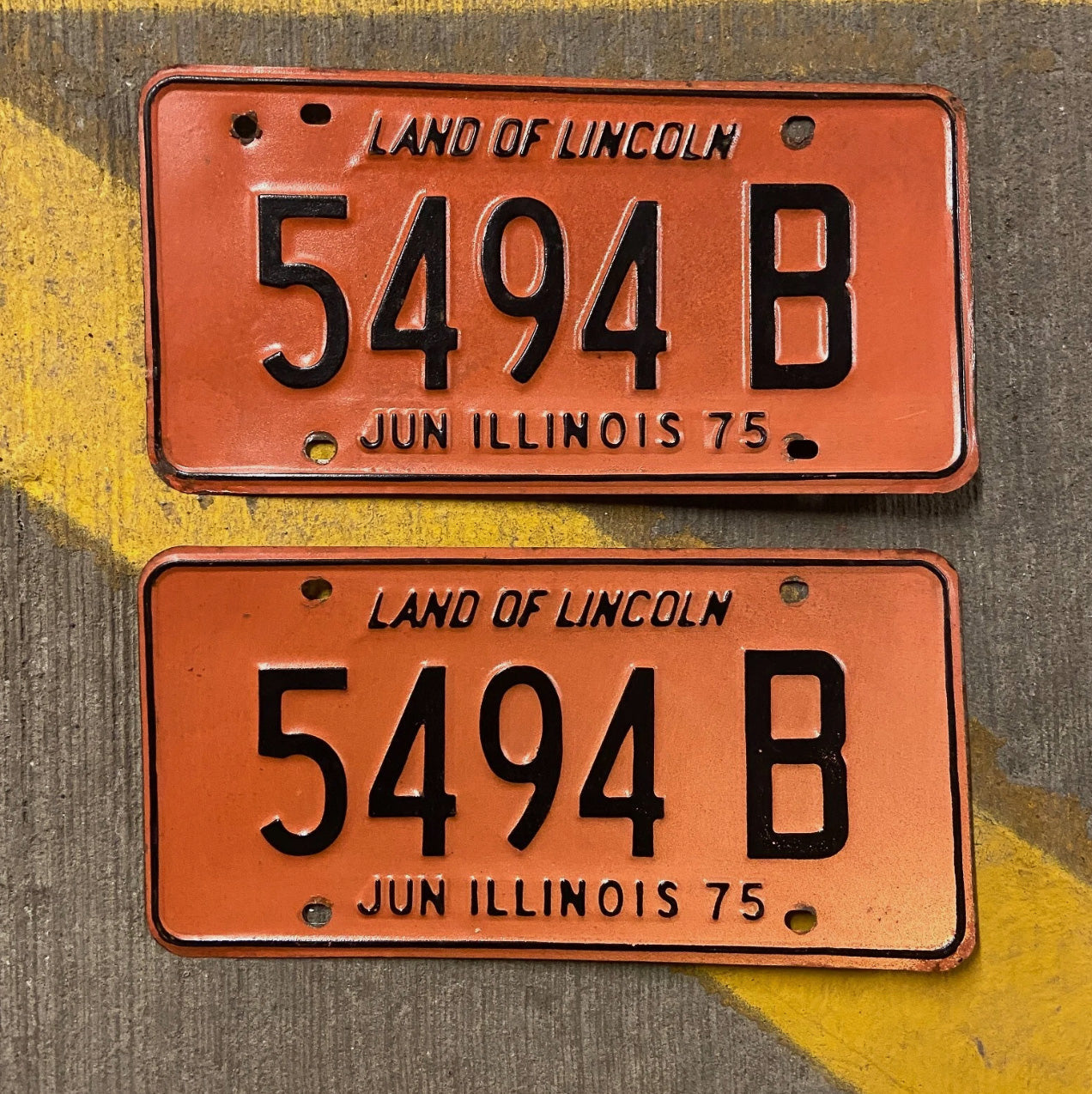 Photo of a 1975 Illinois Truck License Plate Pair Auto Tag Garage Decor Vintage 5494 B with original patina