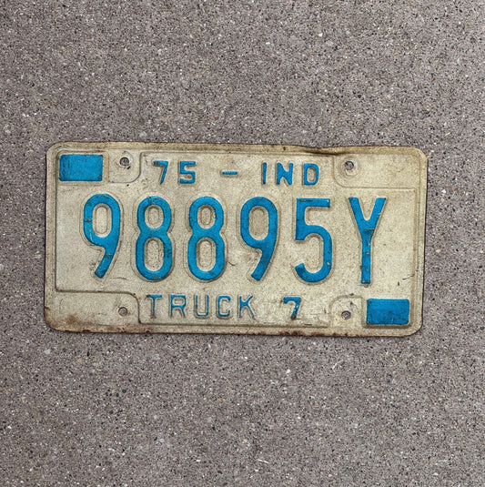 Photo of a 1975 Indiana Truck License Plate Auto Tag Garage Decor 98895 Y