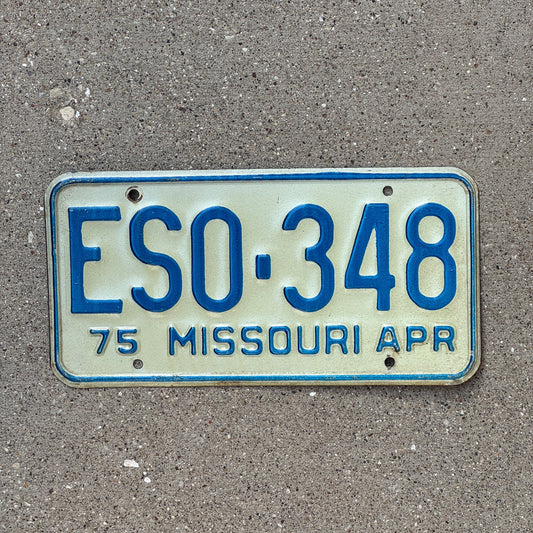 Photo of a 1975 Missouri License Plate Auto Tag Garage Decor Vintage ES 0348