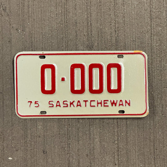 Photo of a 1975 Saskatchewan SAMPLE License Plate Auto Tag Garage Decor Vintage 0 000