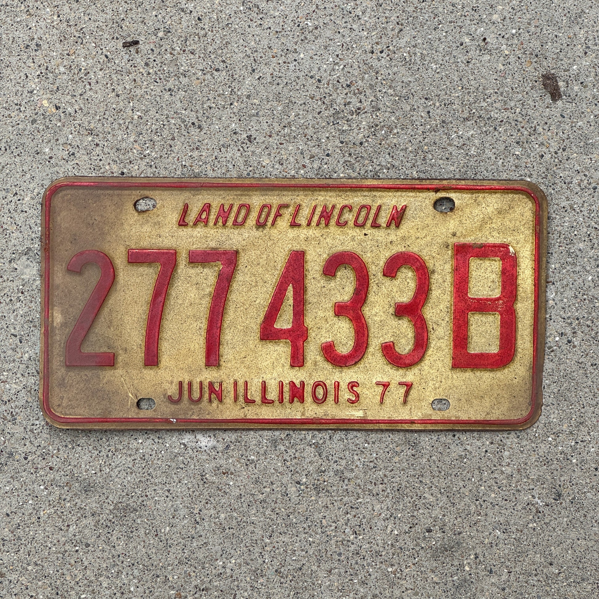 Photo of a 1976 1977 Illinois Truck License Plate Auto Tag 1 Vintage Garage 277 433 B with original patina