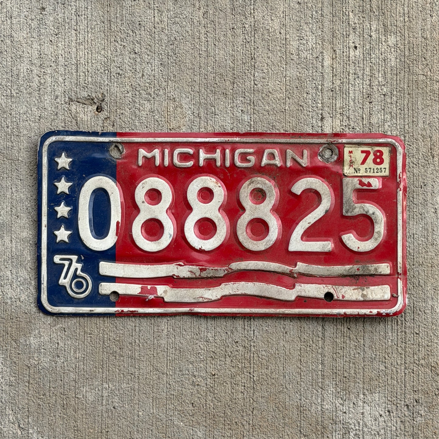 Photo of a 1976 1978 Michigan Trailer License Plate Auto Tag Garage Decor Vintage Bicentennial Repeat Repeating 088 825 with original patina