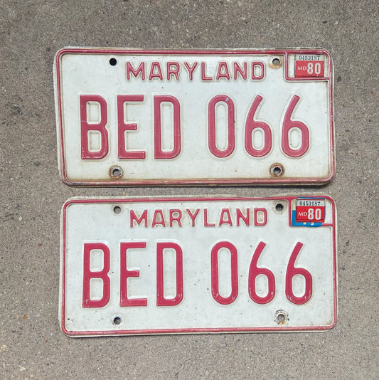 Photo of a 1976 1980 Maryland License Plate Pair Auto Tag Garage Decor Vintage BED 066 with original patina