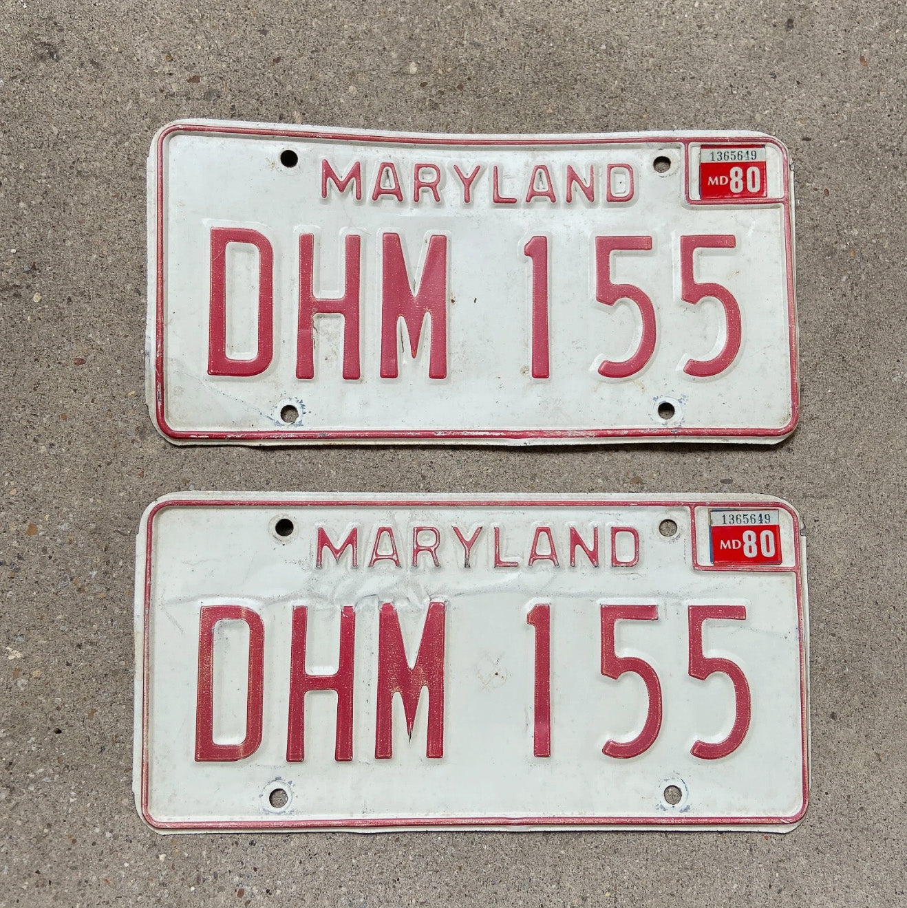 Photo of a 1976 1980 Maryland License Plate Pair Auto Tag Garage Decor Vintage DHM 155 with original patina