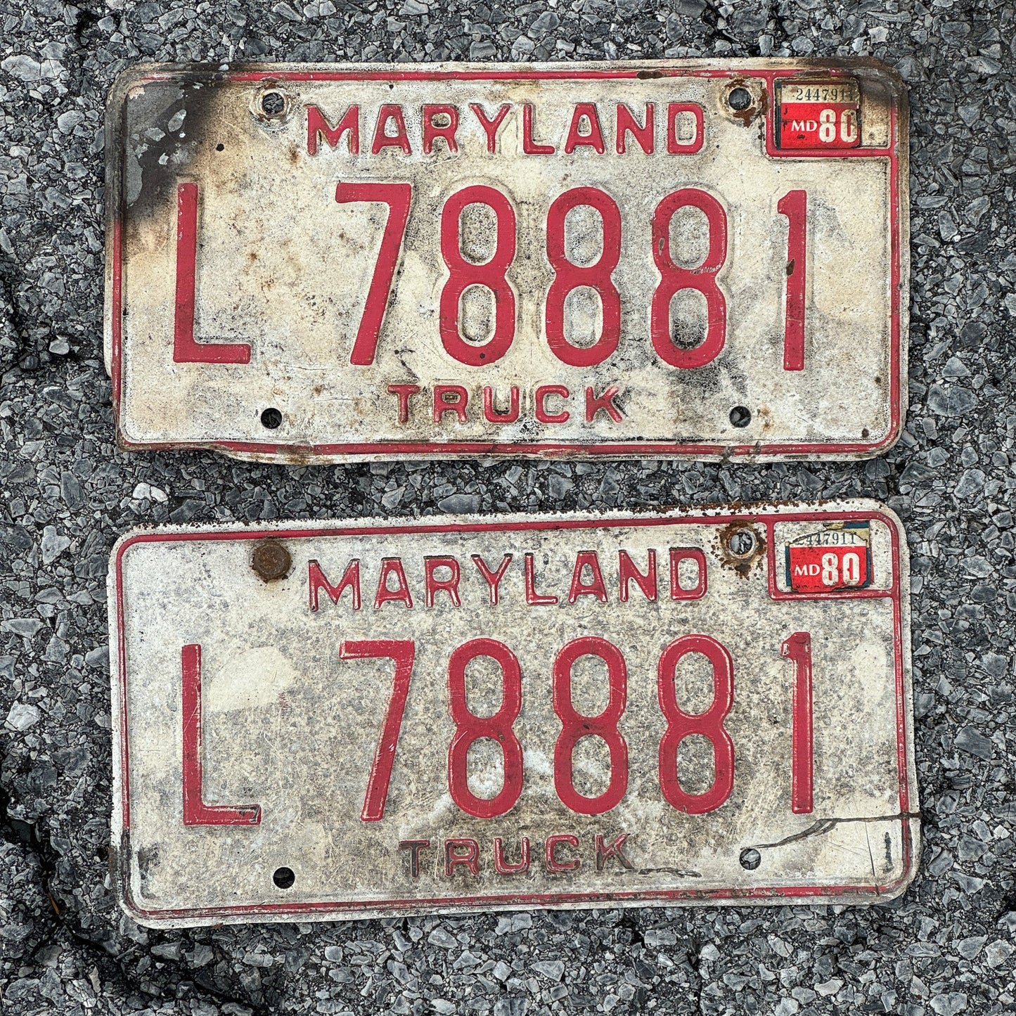 Photo of a 1976 1980 Maryland Truck License Plate Pair Auto Tag Garage Decor Vintage 888 Repeat Repeating L78881