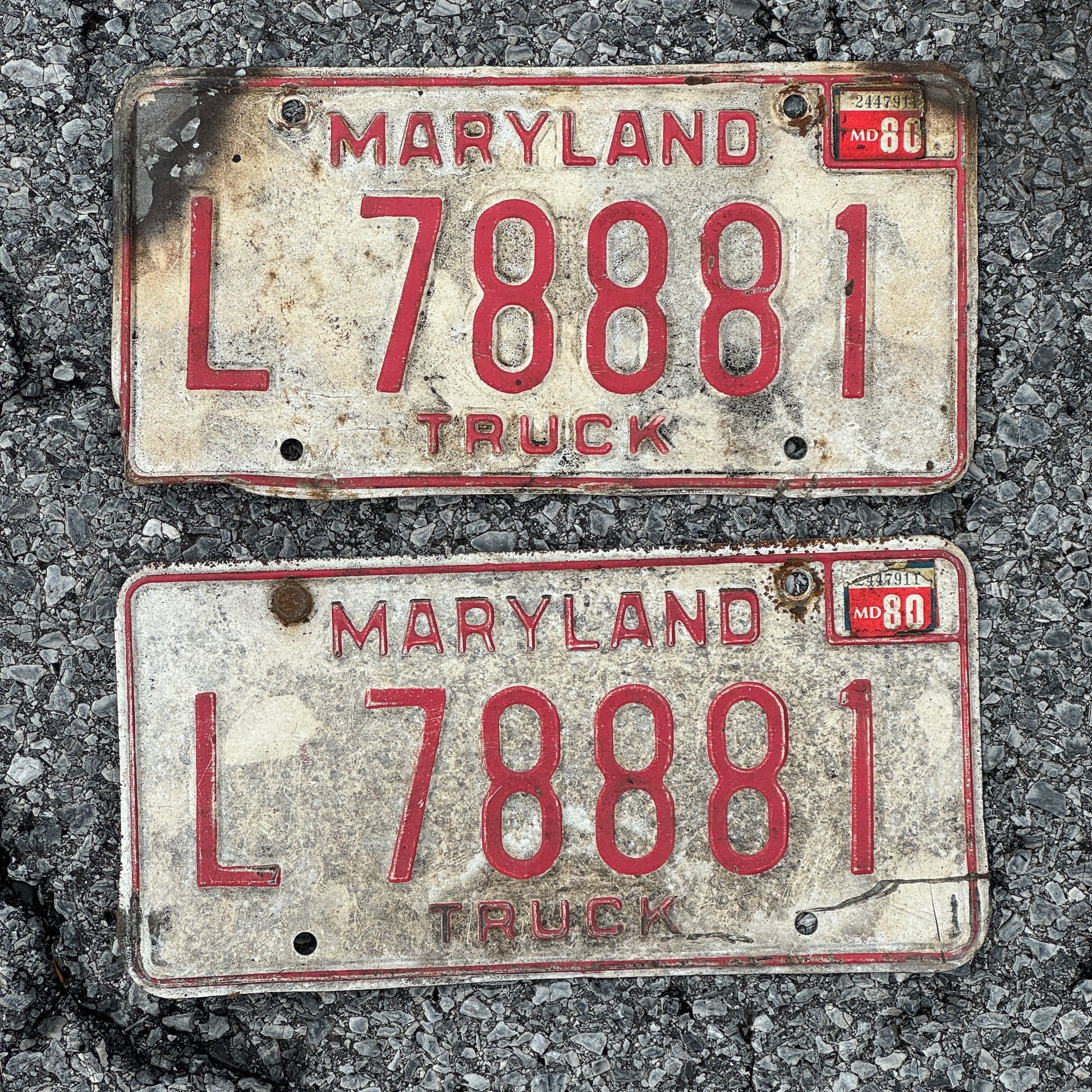 Photo of a 1976 1980 Maryland Truck License Plate Pair Auto Tag Garage Decor Vintage 888 Repeat Repeating L78881
