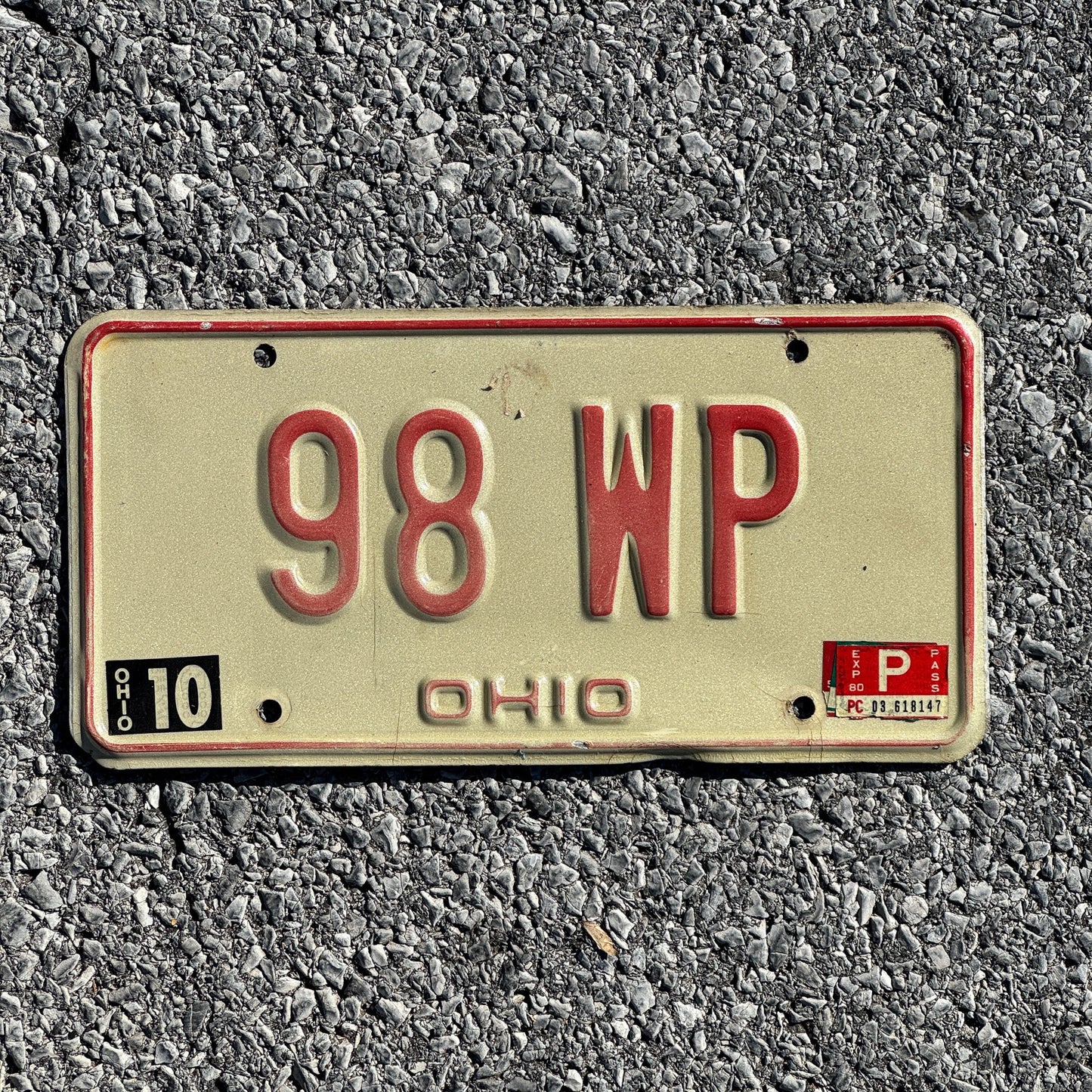 Photo of a 1976 1980 Ohio License Plate Auto Tag 1 Garage Decor 98 WP