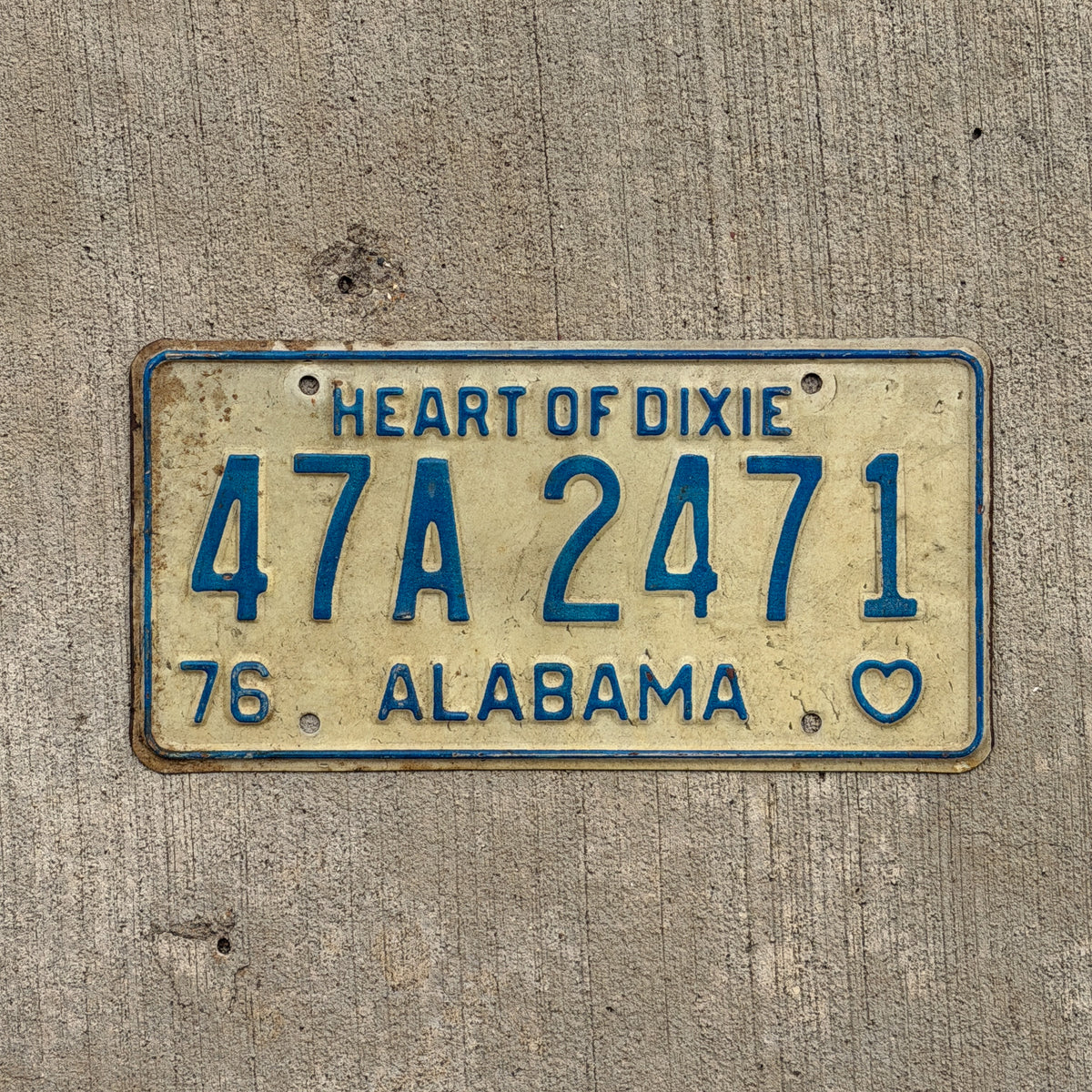 Photo of a 1976 Alabama License Plate Auto Tag Garage Decor Vintage 47 A 2471 with original patina