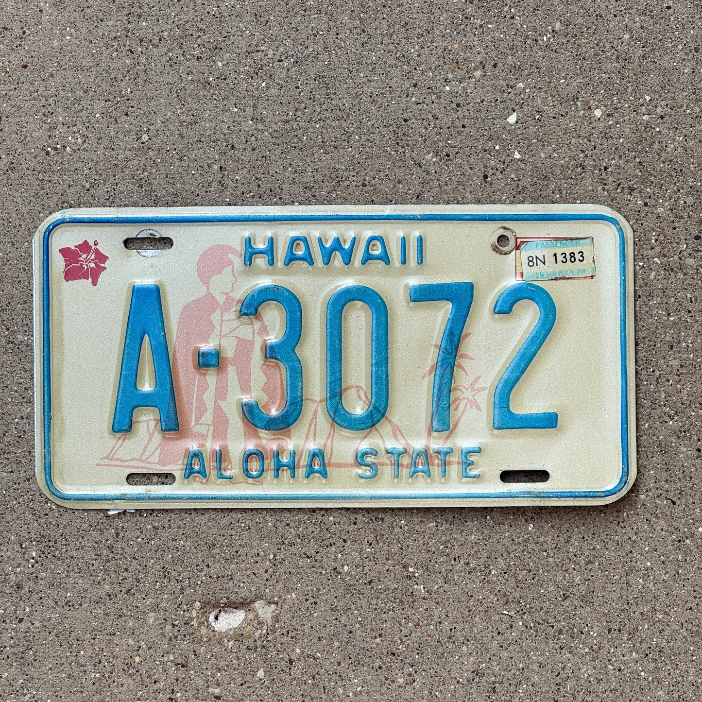 Photo of a 1976 Hawaii License Plate Auto Tag Garage Decor Vintage A 3072 with original patina