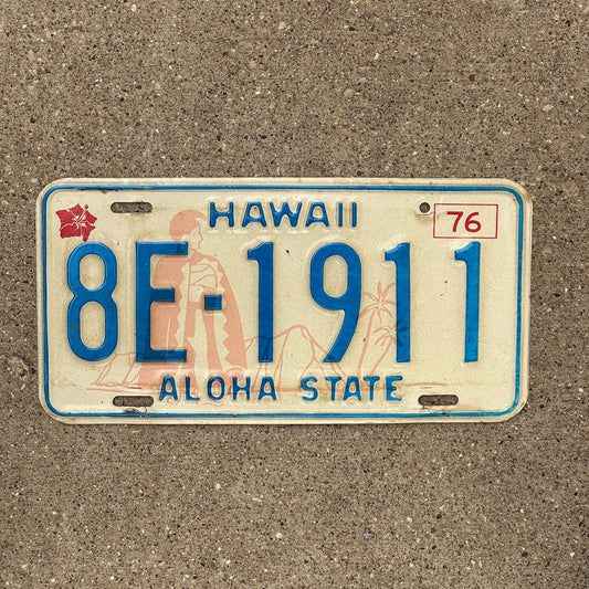 Photo of a 1976 Hawaii License Plate Auto Tag Garage Decor Vintage Diamond Head base 8E 1911