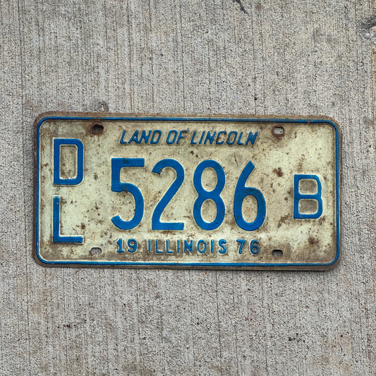 Photo of a 1976 Illinois Dealer License Plate Auto Tag Garage Decor Vintage 5286 B with original patina