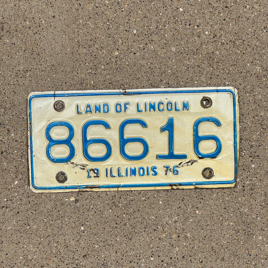 Photo of a 1976 Illinois Motorcycle License Plate Auto Tag Garage Decor Vintage 86616