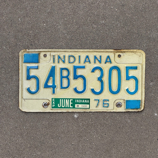 Photo of a 1976 Indiana License Plate Auto Tag Garage Decor 54 B 5305