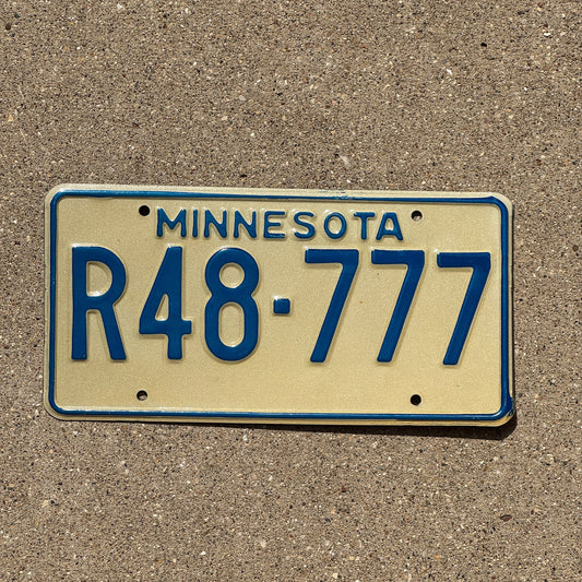 Photo of a 1976 Minnesota RV License Plate Auto Tag 2 Garage Decor Repeat Repeating R 48 777