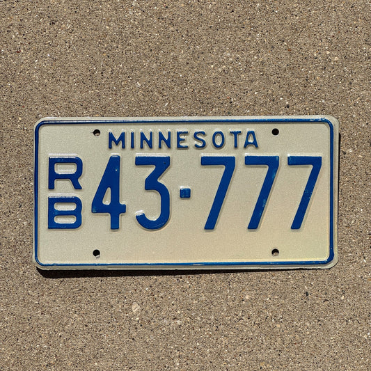 Photo of a 1976 Minnesota Trailer License Plate Auto Tag Garage Decor Vintage Repeat Repeating RB 43 777