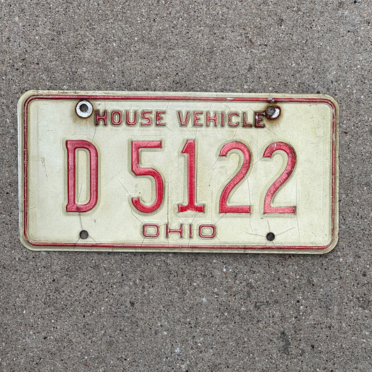 Photo of a 1976 Ohio House Vehicle License Plate Auto Tag Garage Decor Vintage D 5122 with original patina