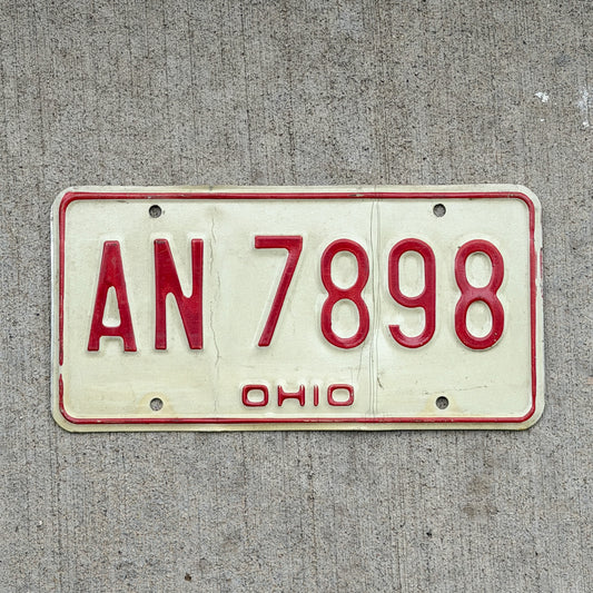 Photo of a 1976 Ohio License Plate Auto Tag Garage Decor Vintage AN 7898 with original patina